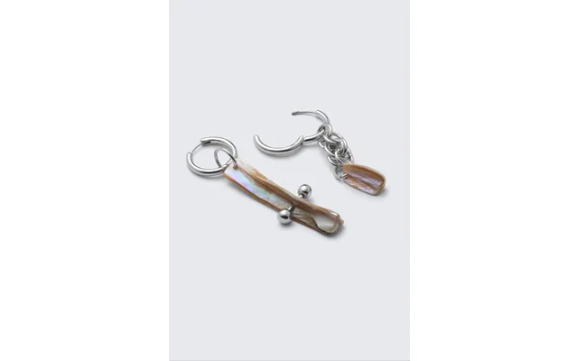 Shell Pendant Earrings