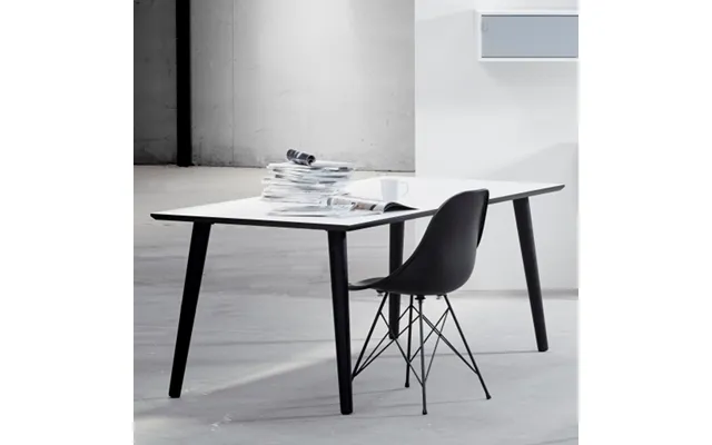 Dt 110 - Spisebord, Hvid Laminat Med Sorte Træben 160 X 90 Cm