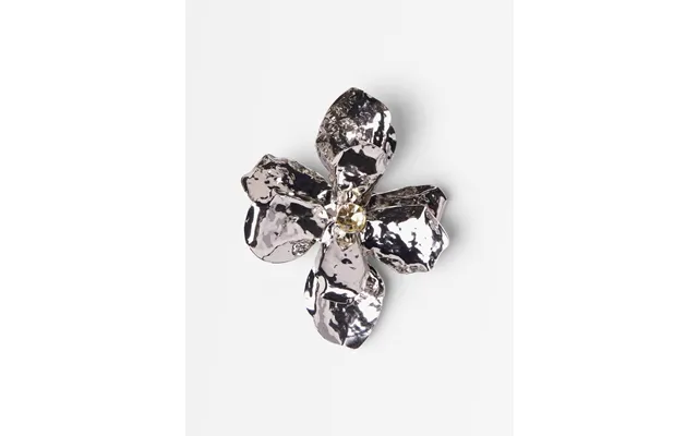 Brooch
