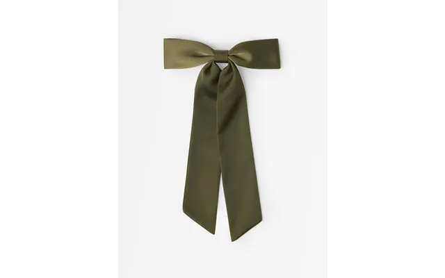 Hair Clip With Bow