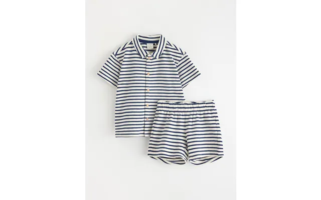 Set - Shirt And Shorts product image