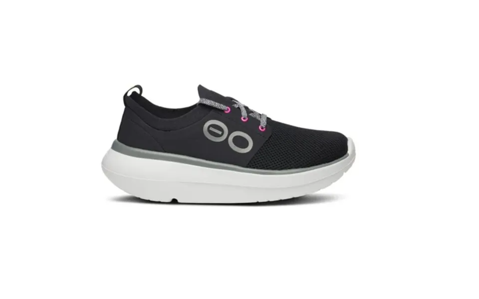 Oofos Oomy Stride Women's Black Recovery Sandals For Post-run Comfort