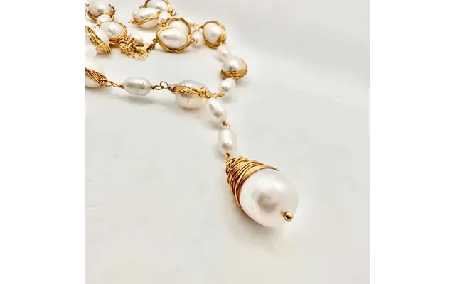Baroque Pearl Necklace With Pearl Pendant