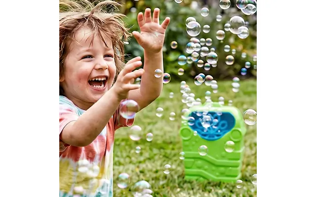 Venture Club Bubble Machine With 32oz Bubbles - Green