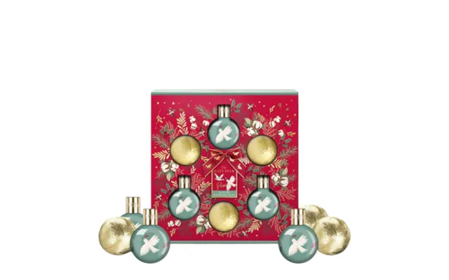 Baylis & Harding Winter Wonderland Luxury Bathtime Bliss Gift Set