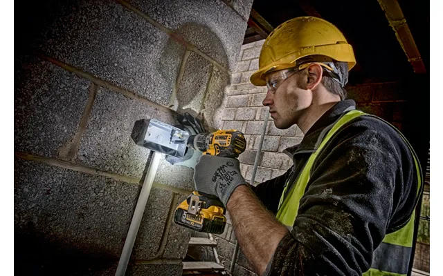 Dewalt Dcd796n 18v Xr Brushless Combi Drill Body Only