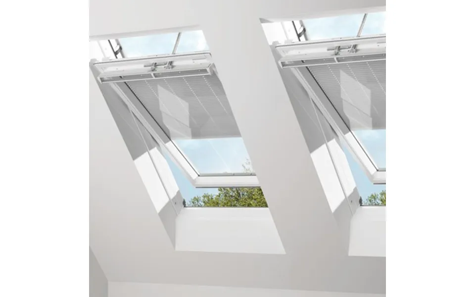 Keylite Centre Pivot Integral Blind Roof Window With Premium Electric Kit - 660 X 1180mm