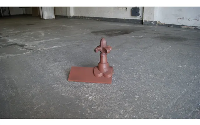 Rock Roofing Fleur-de-lys Small Finial 125 Plain Angle - Old English Red