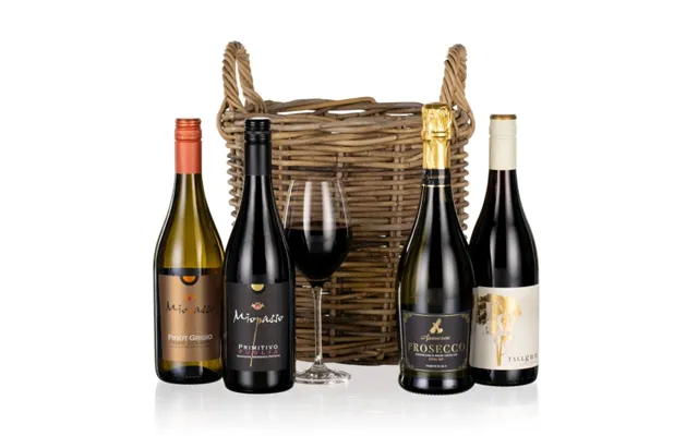 Four Wines In Wicker