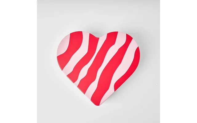 Kärlek Heart-shaped Gift Tin With Swedish Treats Gåva Gifting