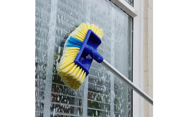 2-in-1 Cleaning Brush With Jet Spray product image