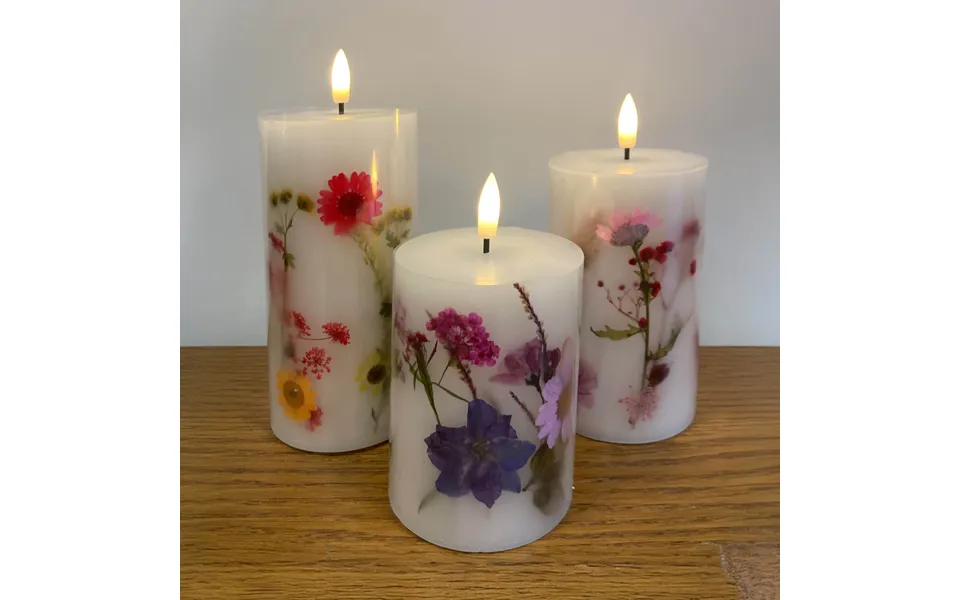Flower Embedded Wax Candle Set Of 3