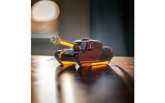 Tank Decanter