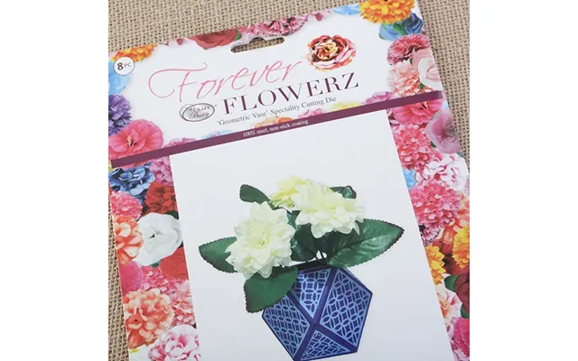 Forever Flowerz Geometric Vase Die Set 1