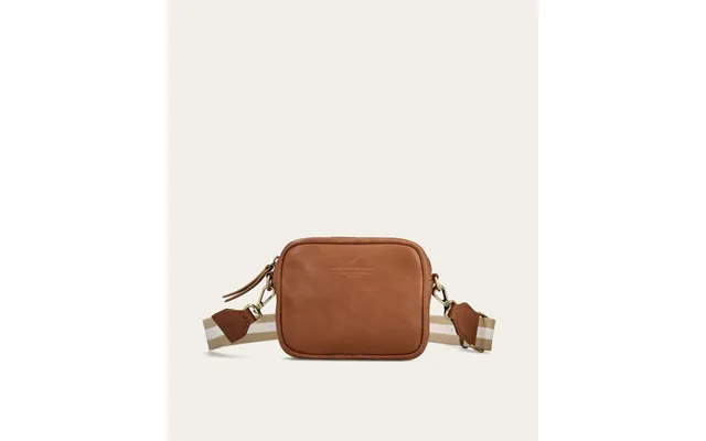 Baby Betty - Chestnut product image