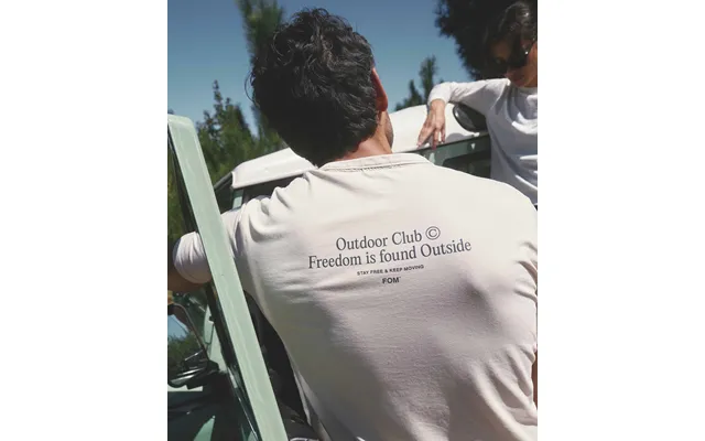 Mens Versatile Outdoor Tee - Birch product image