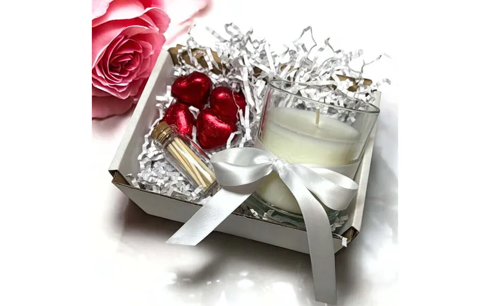 Aye Do Gifts White Ribbon Fresh Linen Candle Gift Set With Chocolates & Matches - 29 Hour Burn Time
