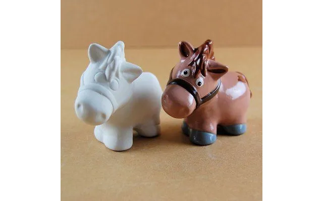 Party Time Horse Box Quantity 12