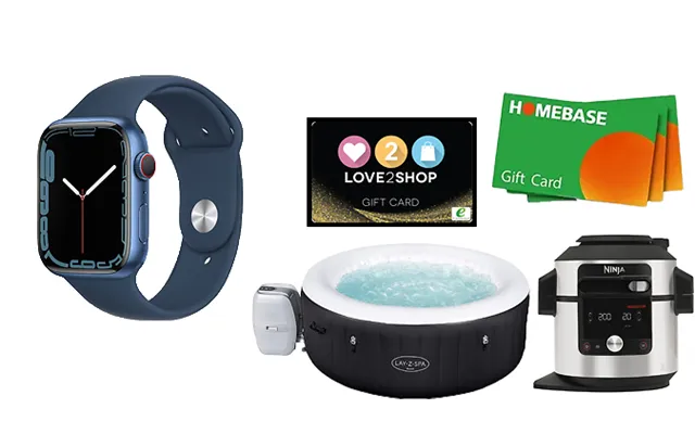 Him & Mystery Deal - 2000 Holiday, Hot Tub, Barbeque's & More