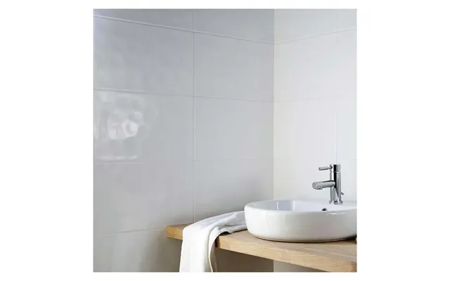 Bumpy Ceramic Wall Tile White 200 X 250mm 1m2 Pk20
