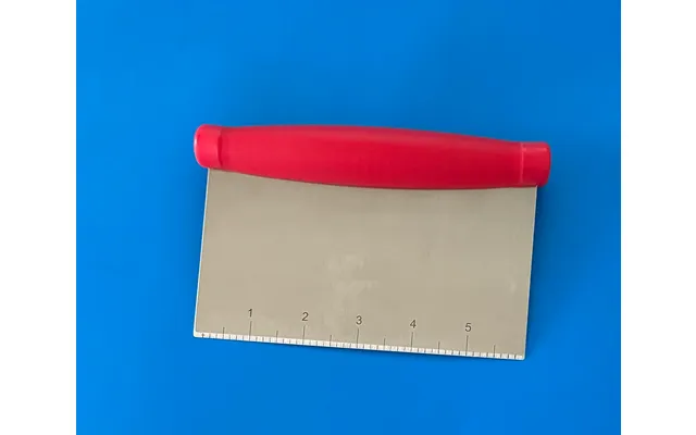 3 In 1 Chopper Scraper & Measurer