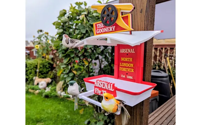 Arsenal Fan Bird Feeder Gunners Feeding Station - Quirky Garden Decor