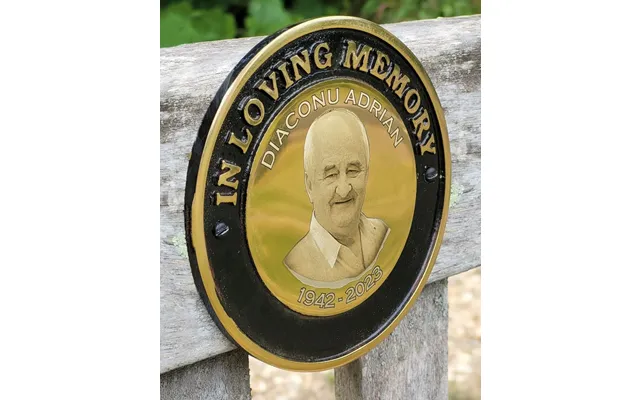 Engraved Brass Bench Plate - Custom Memorial Plaque Personalised Photo Tribute