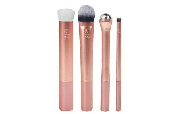 Real Techniques Prep Prime Gift Set 4 Pieces 1 X Moisturising Ball 1 X Moistrurising Brush 2 X Complexion Brushes product image