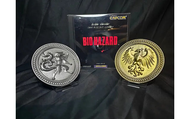 Resident Evil Wolf And Eagle Medals 1 1 Replica Prop