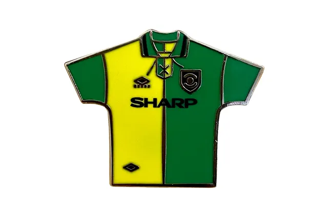 Retro Sharp United Shirt Badge - Green And Gold