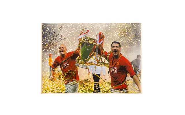 Wes Brown Signed 2008 Ucl Final Trophy Celebration With Ronaldo L