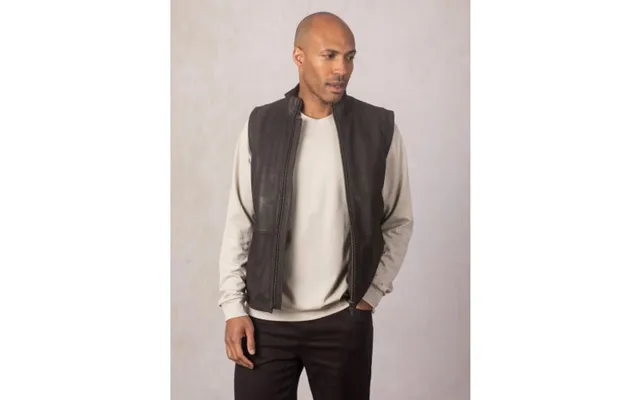 Glenridding Leather Gilet In Brown