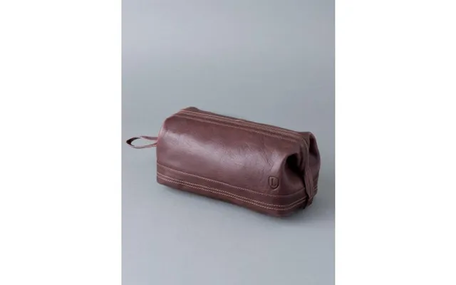 Keswick Leather Washbag In Brown