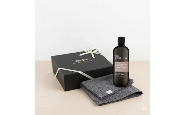 Klipshop Shower Gel And Towel Gift Set For Men product image