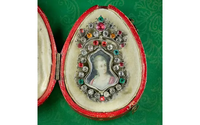 Antique Queen Anne Paste Portrait Brooch Pendant Silver Circa 1710 Boxed product image