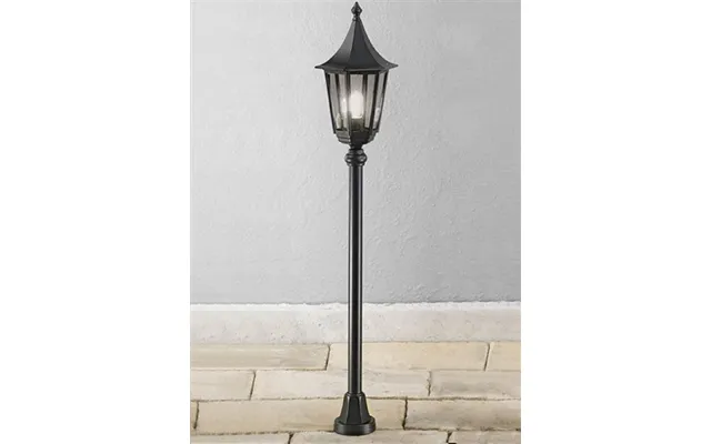 L1607-1 Boardwalk Black Traditional Exterior Lamp Post
