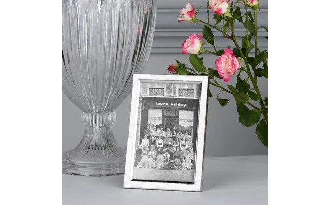 Laura Ashley La3756185-q Neyland Photo Frame In White Finish 4 X 6