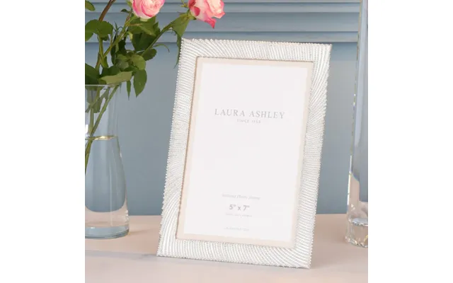 Laura Ashley Sealand La3756171-q Photo Frame In Polished Silver Finish 5 X 7