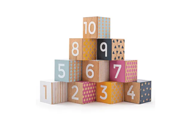 Wooden Cubes - 6 Months