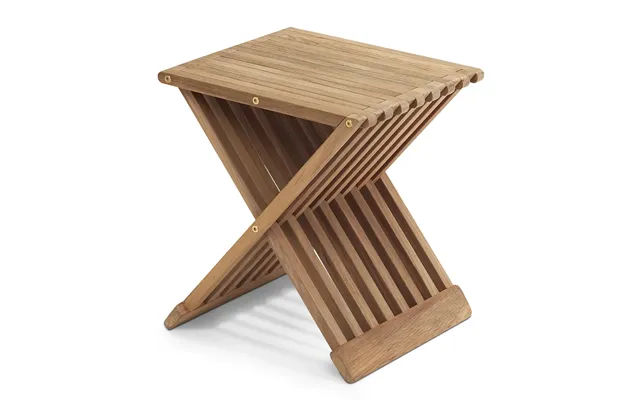 Fritz Hansen Fionia Stool Teak