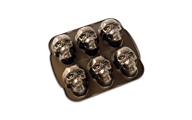 Nordic Ware Skull-shaped Cake Mold 30x25 Cm Brown