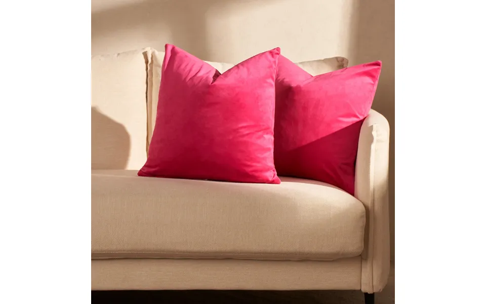 Ohs 4 Pack Matte Velvet Cushion Covers - Fuschia