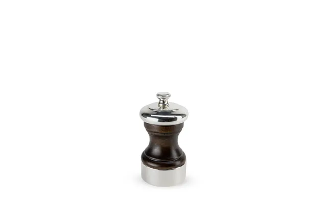 Nobility In Materials And Lines For The Palace Salt Mill. This Manual Mill Is A Reissue Of The Oldest Peugeot Model