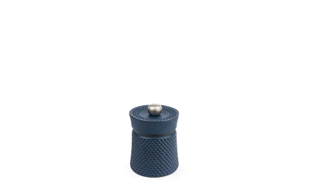 This Cast Iron Mill Invites You To The Pepper Ceremony. The Bali Cast Iron Pepper Mill Is Filled With Sichuan Pepper Wit