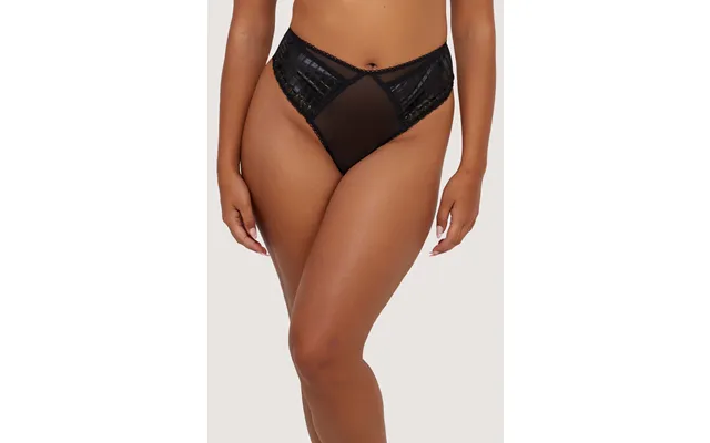 Jacinda Embroidered Thong 20