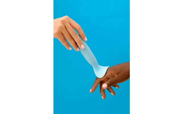 The French Lover Soft Vibrating Tongue Uk No Smile Maker