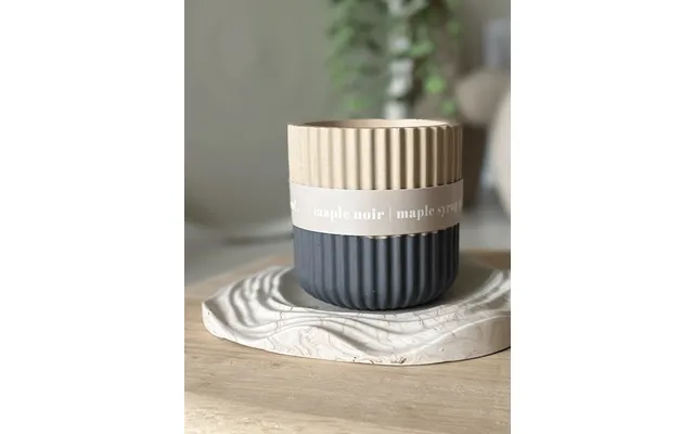Maple Syrup Stoneware Soy Candle Warm Scandi-inspired Scent