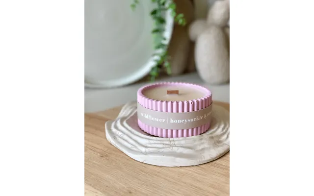 Wildflower Stoneware Soy Candle Eco-friendly Floral Home Fragrance