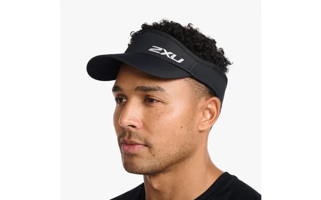 2xu Black Run Visor For Ultimate Sun Protection During Your Runs