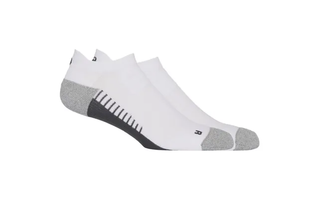 Asics Performance Run Ankle Socks In Brilliant White For Ultimate Comfort And Support
